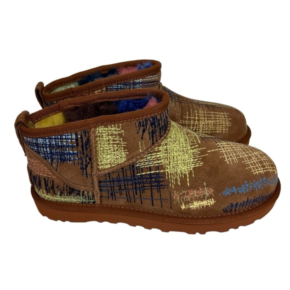 UGG x The Elder Statesman Embroidered Classic Ultra Mini - Picture 5 of 7